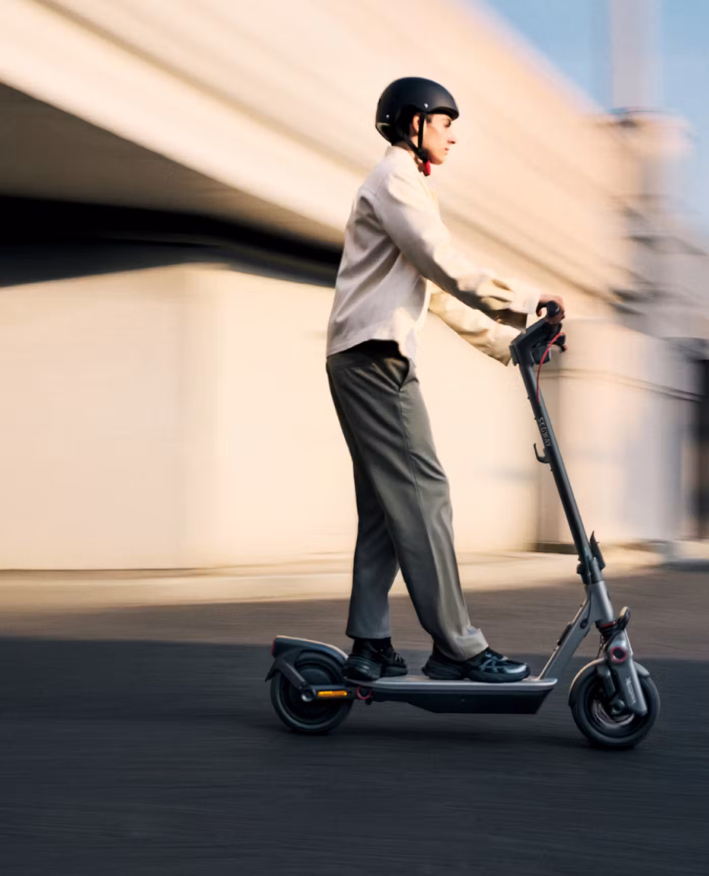 Segway F3, vista de tres cuartos